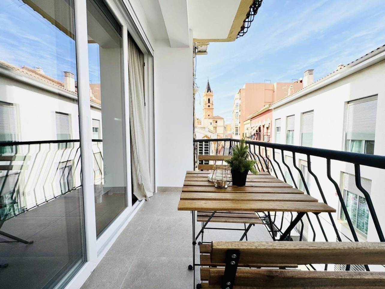 Family Apartment In The Malaga City Center Esterno foto