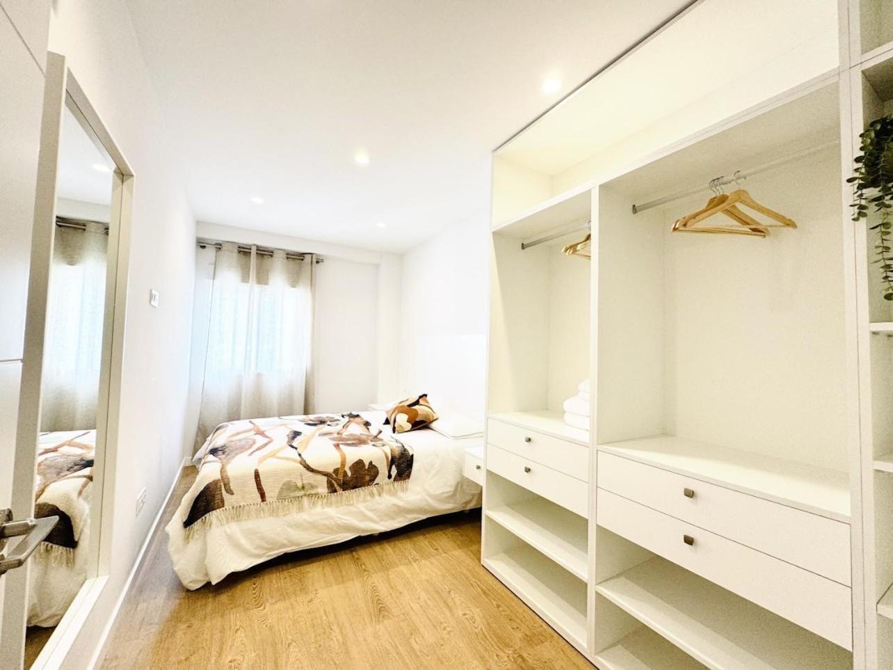 Family Apartment In The Malaga City Center Esterno foto