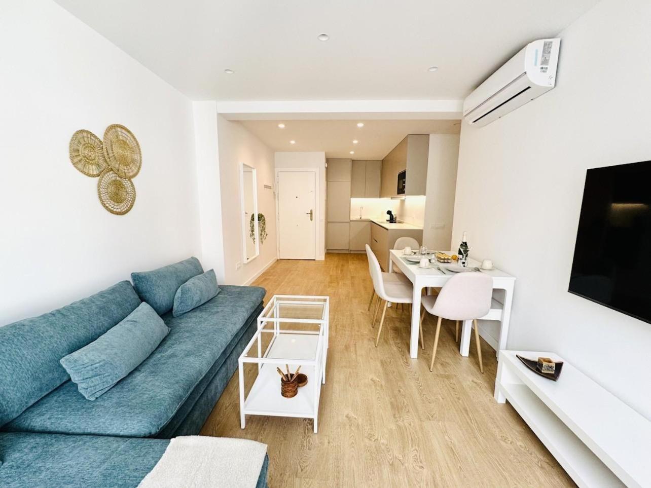 Family Apartment In The Malaga City Center Esterno foto
